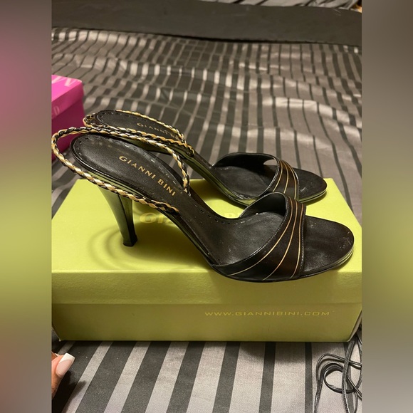 Gianni bini black and gold heels - Picture 2 of 3